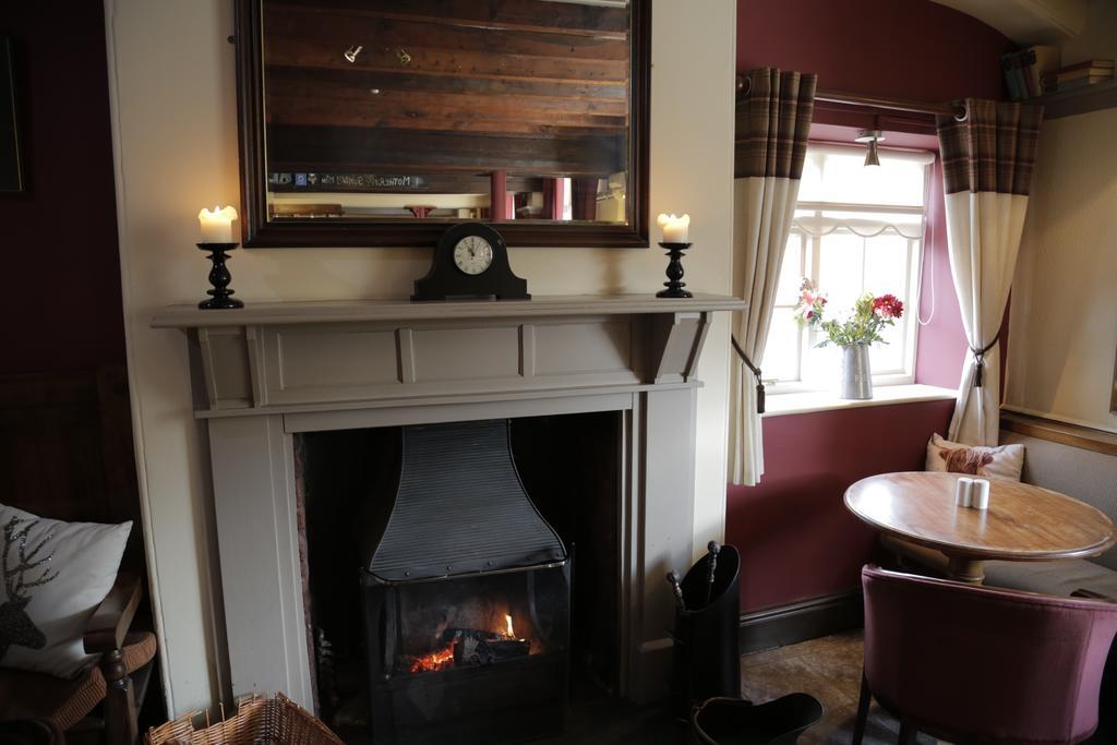 Hanmer Arms Exterior foto